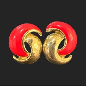 Vintage Swirl Shaped Earrings Gold Tone Red Enamel Post Pierced